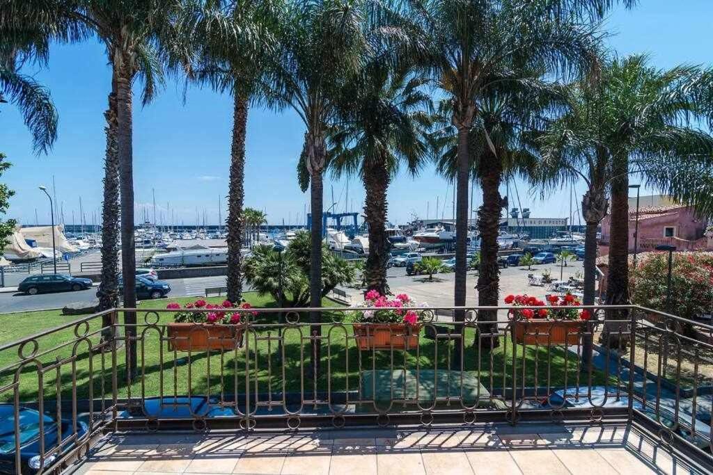 Casa Delle Zammare Fronte Mare Centro Storico Βίλα Riposto Εξωτερικό φωτογραφία