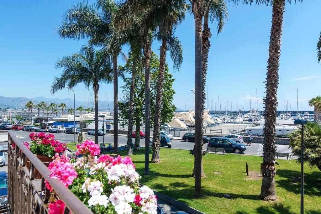Casa Delle Zammare Fronte Mare Centro Storico Βίλα Riposto Εξωτερικό φωτογραφία