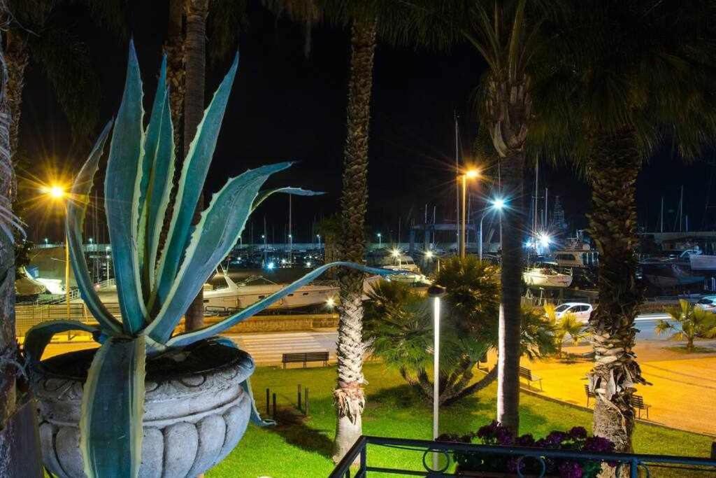 Casa Delle Zammare Fronte Mare Centro Storico Βίλα Riposto Εξωτερικό φωτογραφία