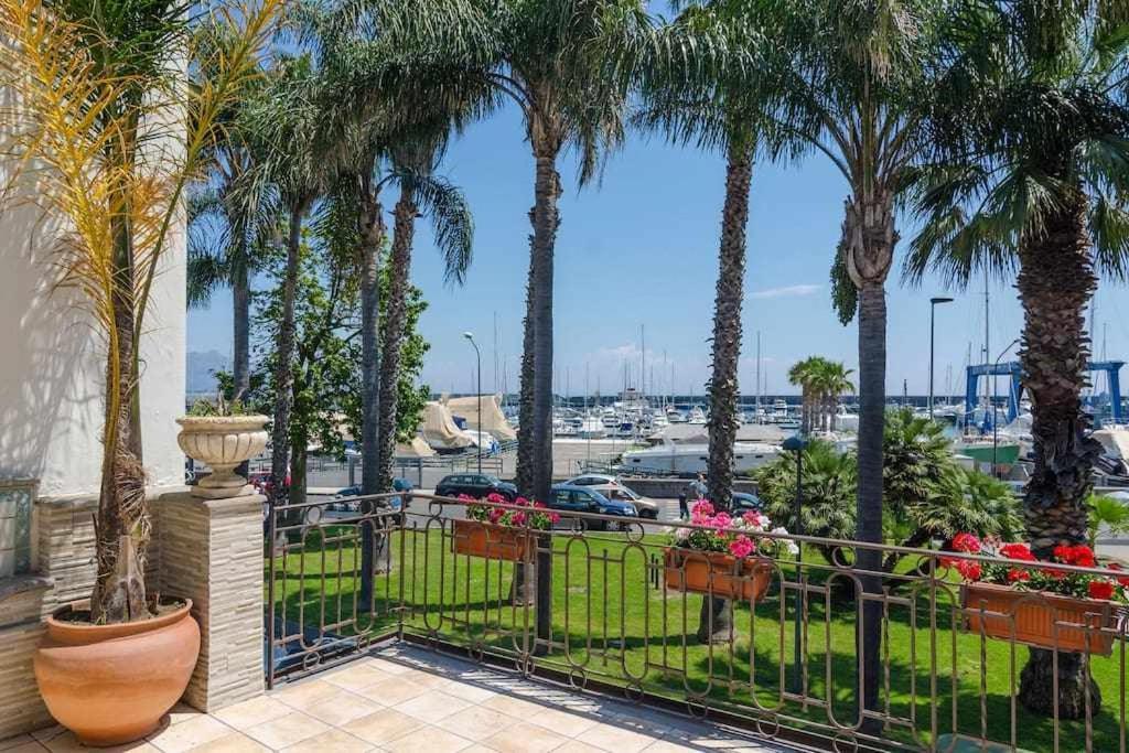 Casa Delle Zammare Fronte Mare Centro Storico Βίλα Riposto Εξωτερικό φωτογραφία